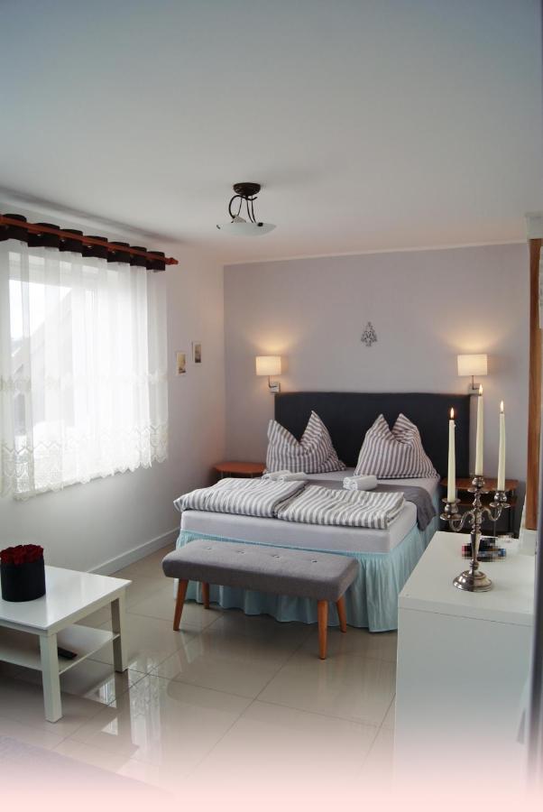 Iwona Pokoje Apartamenty Karwia Luaran gambar