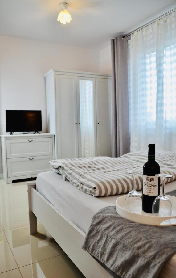 Iwona Pokoje Apartamenty Karwia Luaran gambar