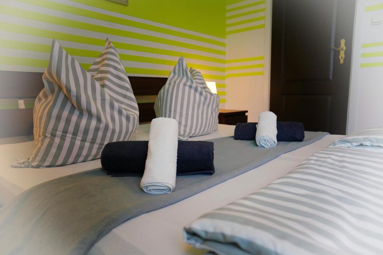 Iwona Pokoje Apartamenty Karwia Luaran gambar