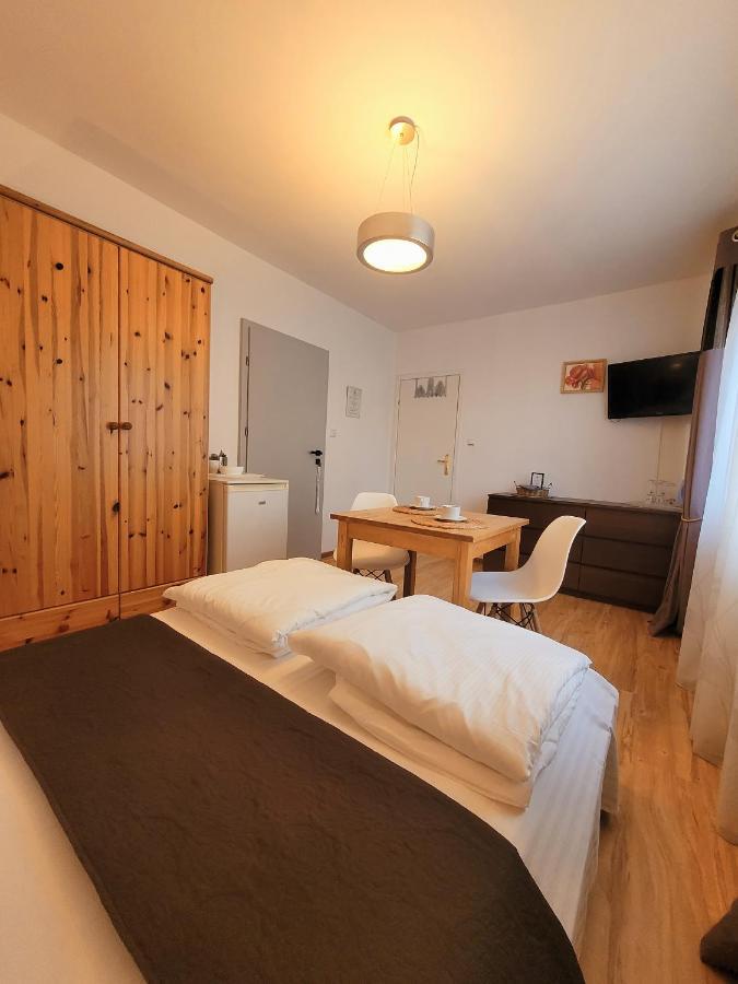 Iwona Pokoje Apartamenty Karwia Luaran gambar